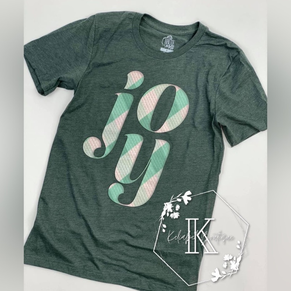 Joy plaid letter Holiday Tshirts. New.
